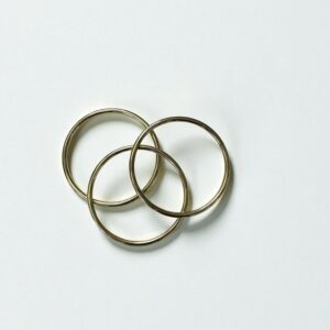 ΕΠΙΧΡΥΣΩΜΕΝΑ ΑΤΣΑΛΙΝΑ ΒΡΑΧΙΟΛΙΑ