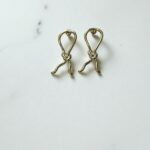 ΕΠΙΧΡΥΣΩΜΕΝΑ ΑΤΣΑΛΙΝΑ ΣΚΟΥΛΑΡΙΚΙΑ